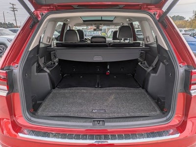 2024 Volkswagen Atlas 2.0T SEL Premium R-Line