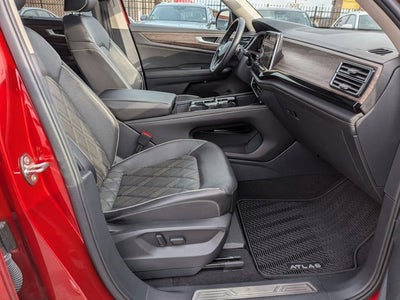 2024 Volkswagen Atlas 2.0T SEL Premium R-Line