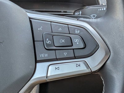 2025 Volkswagen Atlas Cross Sport 2.0T SE w/Technology