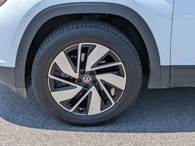 2024 Volkswagen Atlas 2.0T SE w/Technology