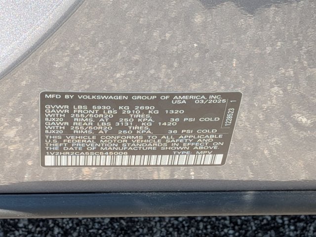 2025 Volkswagen Atlas 2.0T SE w/Technology