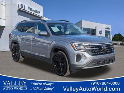 2025 Volkswagen Atlas 2.0T SE w/Technology