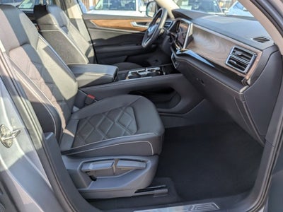 2025 Volkswagen Atlas 2.0T SE w/Technology