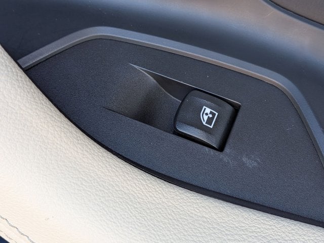 2025 BMW 2 Series 230i