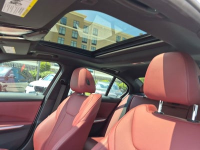 2025 BMW 3 Series 330i