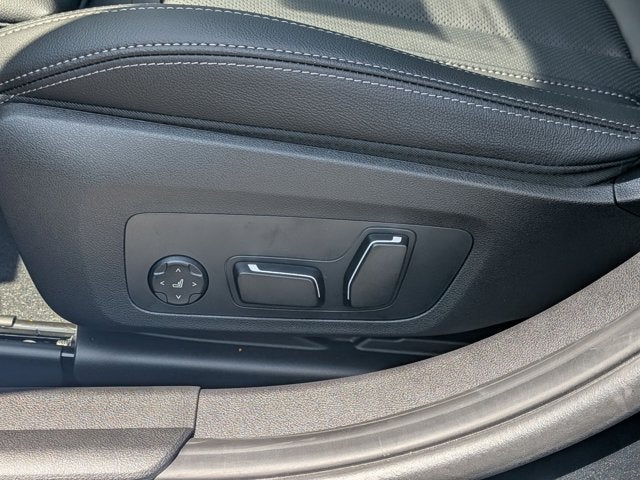 2026 BMW 3 Series 330i NA