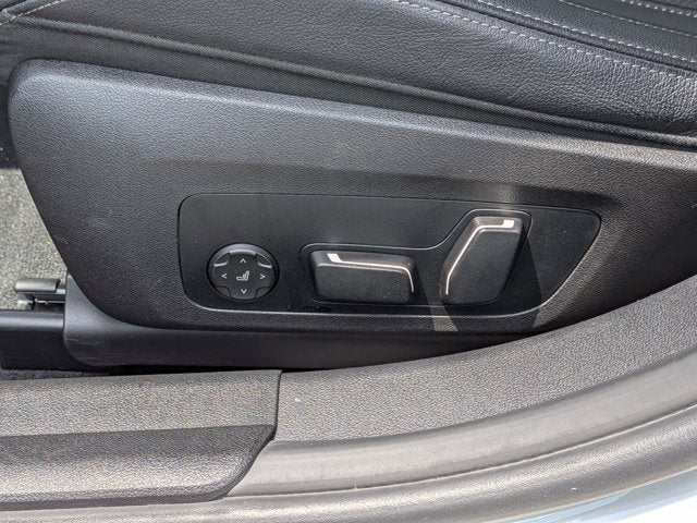 2025 BMW 3 Series 330i