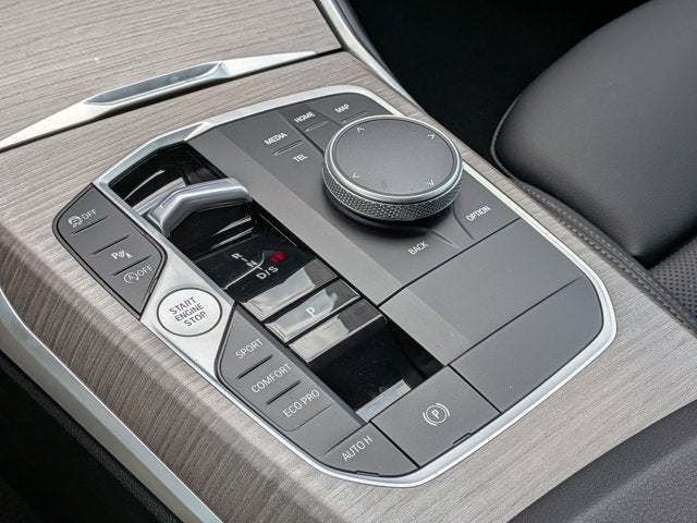 2025 BMW 3 Series 330i