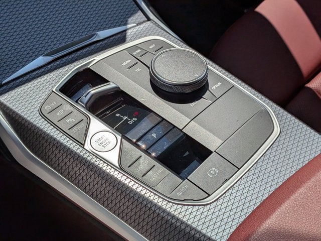 2025 BMW 3 Series 330i