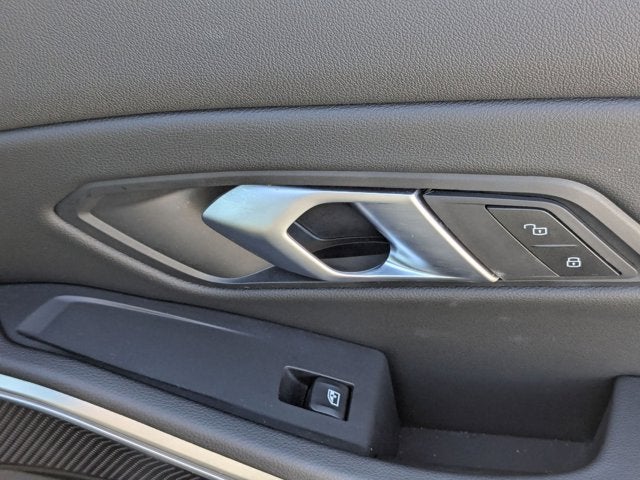 2025 BMW 3 Series 330i