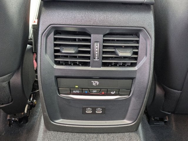 2024 BMW 3 Series 330i