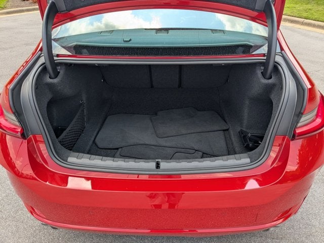 2024 BMW 3 Series 330i