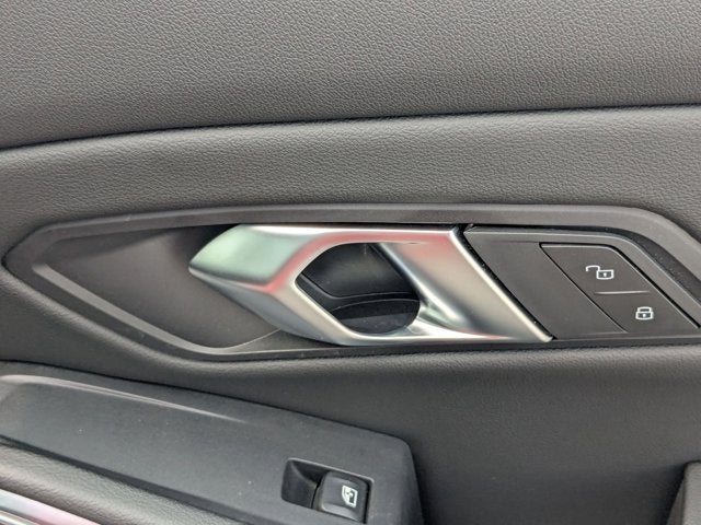 2024 BMW 3 Series 330i