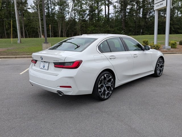 2025 BMW 3 Series 330i xDrive