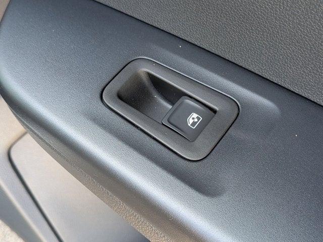 2025 Volkswagen Taos SE Black