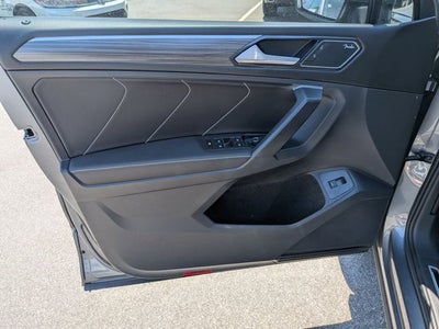 2023 Volkswagen Tiguan SEL R-Line