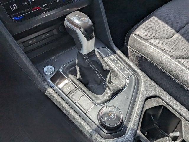 2023 Volkswagen Tiguan SEL R-Line