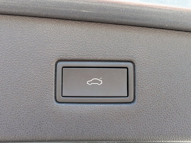 2023 Volkswagen Tiguan SEL R-Line