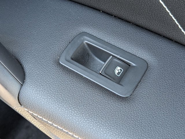 2023 Volkswagen Tiguan SEL R-Line