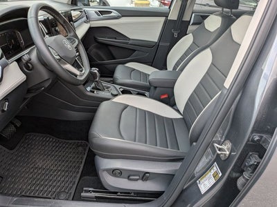 2025 Volkswagen Taos SEL
