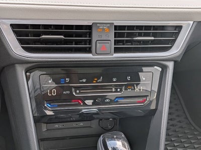2025 Volkswagen Taos SEL