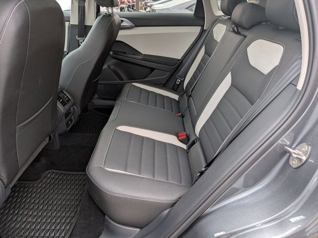 2025 Volkswagen Taos SEL
