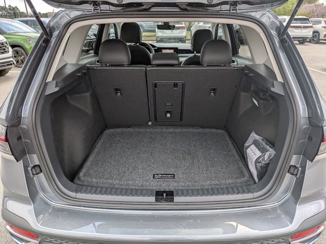 2025 Volkswagen Taos SEL