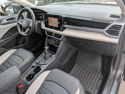 2025 Volkswagen Taos SEL