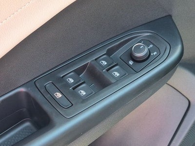 2026 Volkswagen Taos SEL