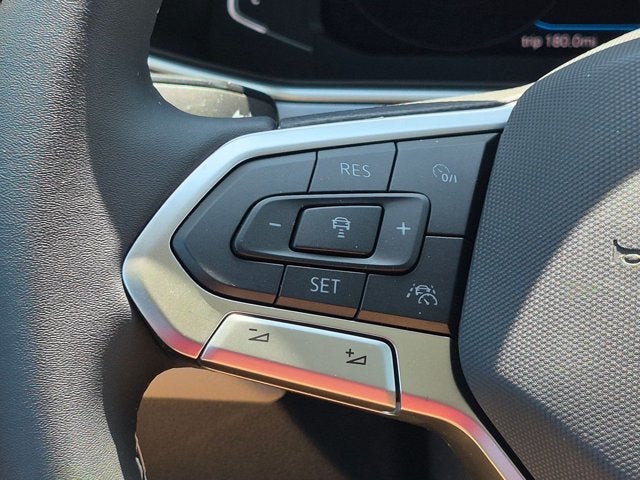 2026 Volkswagen Taos SEL