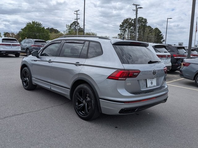 2024 Volkswagen Tiguan SE R-Line Black