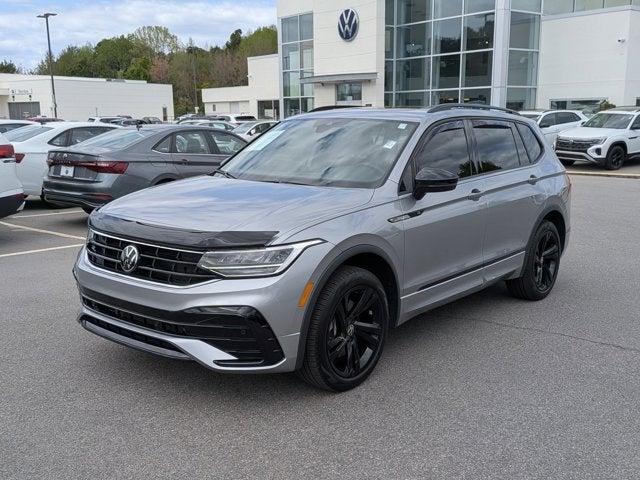 2024 Volkswagen Tiguan SE R-Line Black