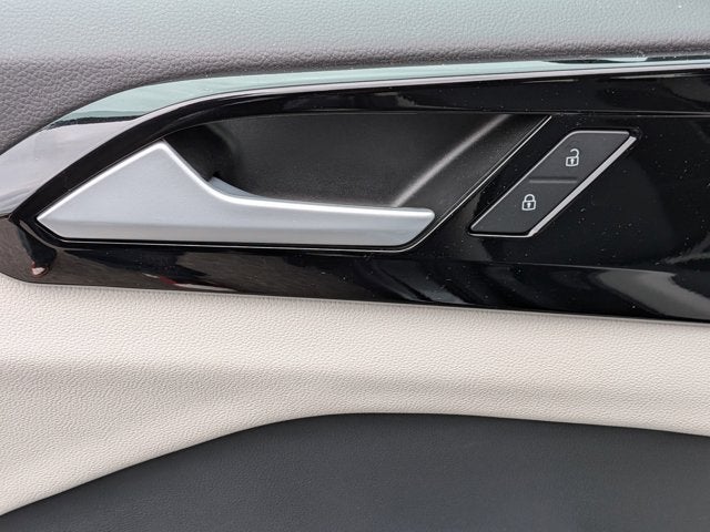 2025 Volkswagen Taos S