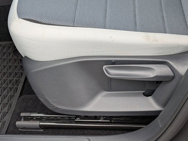2025 Volkswagen Taos S