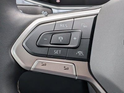 2025 Volkswagen Taos SE