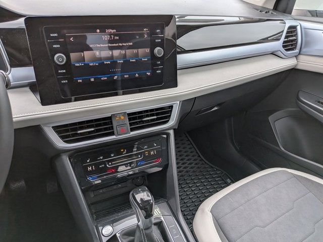 2025 Volkswagen Taos SE