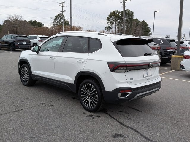 2025 Volkswagen Taos SE