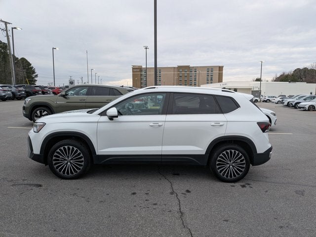 2025 Volkswagen Taos SE