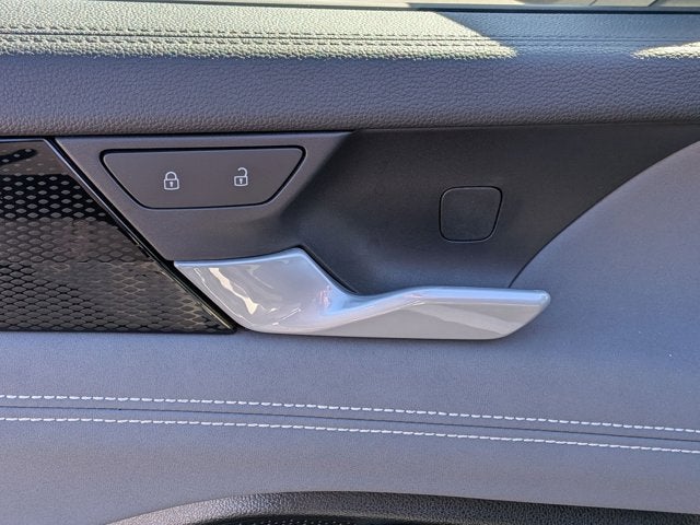 2025 Volkswagen Tiguan SE R-Line Black