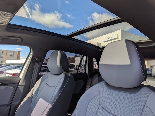 2025 Volkswagen Tiguan SE R-Line Black