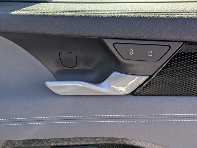 2025 Volkswagen Tiguan SE R-Line Black