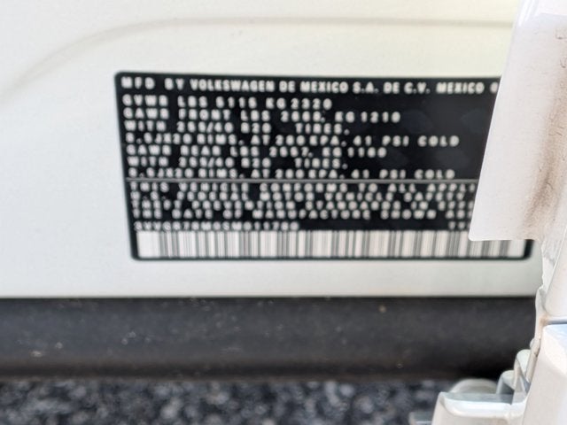 2025 Volkswagen Tiguan SE R-Line Black