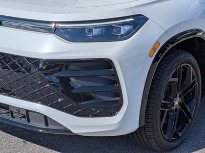 2025 Volkswagen Tiguan SE R-Line Black