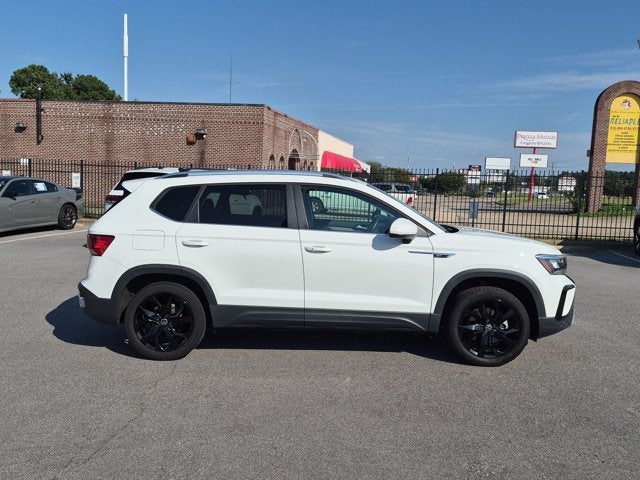 2023 Volkswagen Taos SE