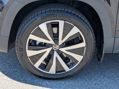 2023 Volkswagen Taos SE