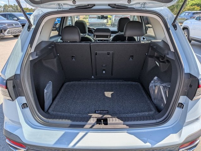 2025 Volkswagen Taos SE