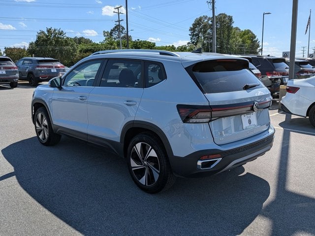 2025 Volkswagen Taos SE