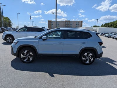 2025 Volkswagen Taos SE