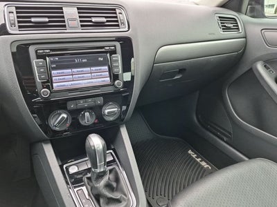 2015 Volkswagen Jetta 2.0L TDI SE w/Connectivity