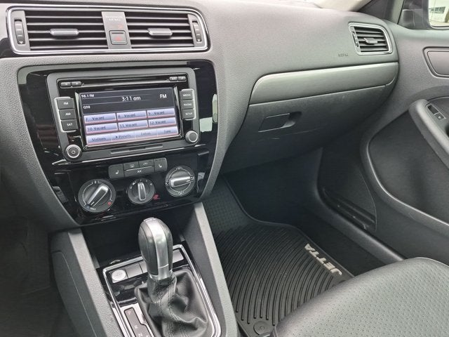 2015 Volkswagen Jetta 2.0L TDI SE w/Connectivity